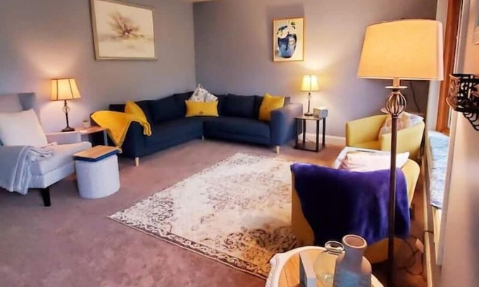 Ann Arbor Casa | Relaxing Oasis-Centrally located Ann Arbor getaway
