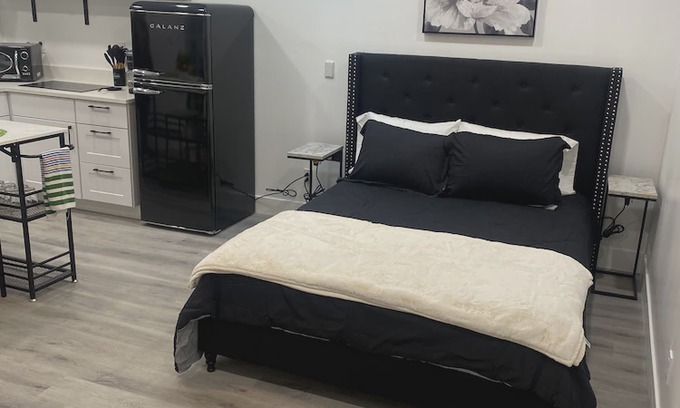 Taylorsville Apartamento | Beautiful Backhouse located near by freeway, stores and SLCC