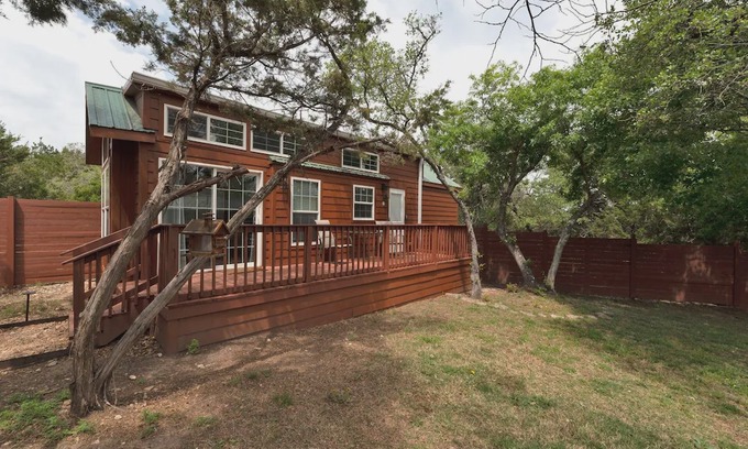 Austin Casa | Fox Tiny Home - The Cabins at Rim Rock