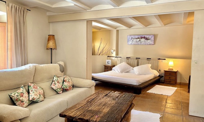 Ullastret Apartamento | EL FORT D'ULLASTRET, Apartamento 1: Estudio con cama King Size