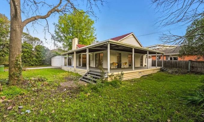 Ringwood Casa | Relaxing Ringwood Getaway near Mullum Mullum Trail