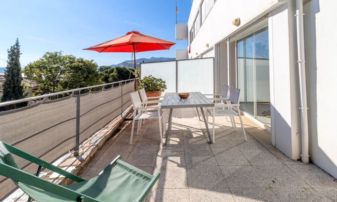 Llanca Apartamento | Grifeu 13.1 - Duplex apartment with 2 terraces