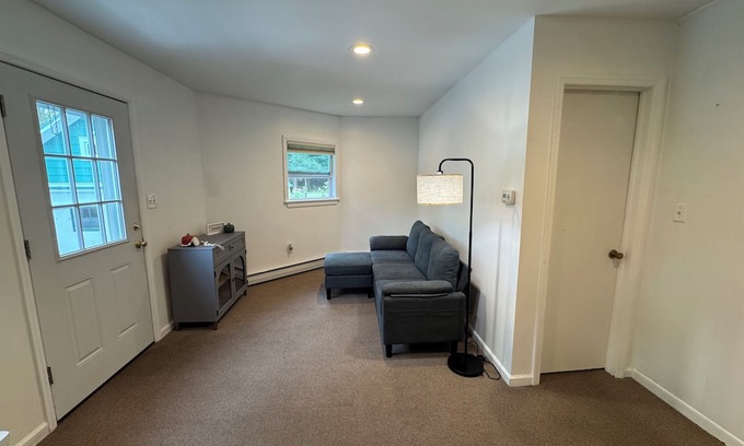 Shokan Apartamento | Fully Furnished 1BR Apt – Ideal for Traveling Professionals