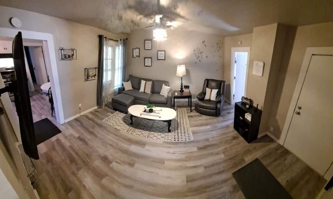 Wausau Apartamento | Furnished 3BR | Near Hospitals | Wausau Stay