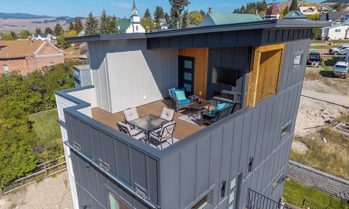 Philipsburg Casa | Family-friendly Philipsburg retreat w/mountain views, tranquil fireplaces & ski nearby