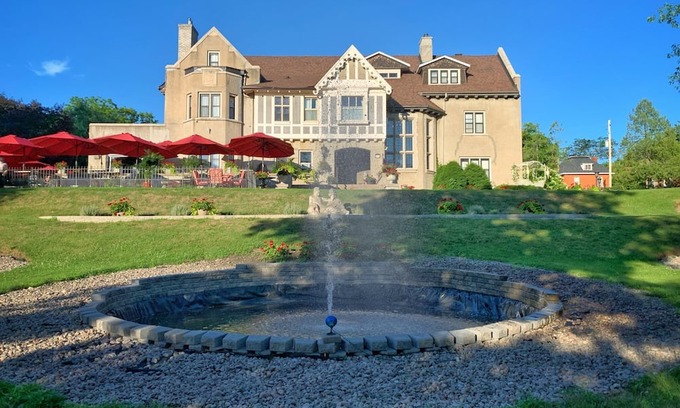 Pembroke Apartamento | Experience Divine Serenity, Spirit, Nature & Luxury Unite Rest. Reflect. Restore