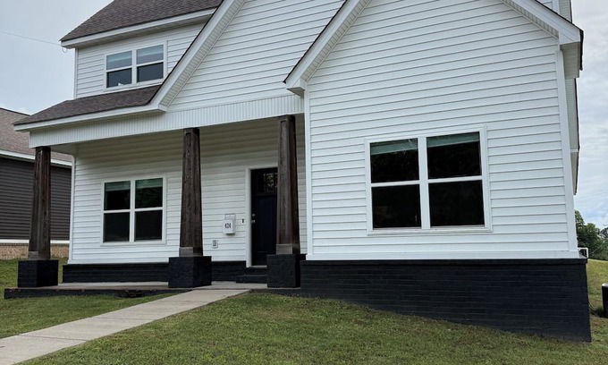 Benton Casa | 4-bedroom house in Downtown Benton