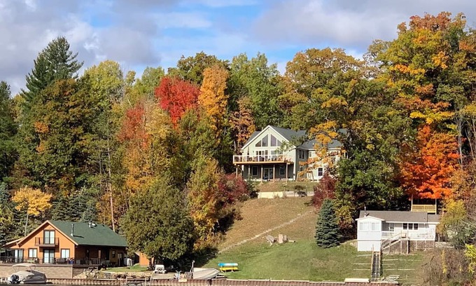 Lupton Casa | The Eagles Lookout on Sage Lake
