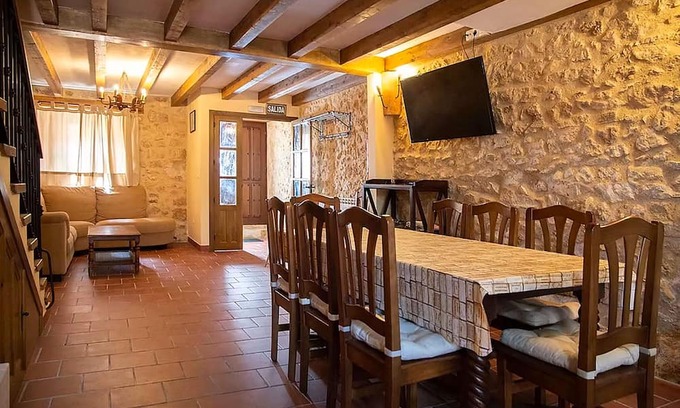Penalba de San Esteban Casa | Casa Rural 'La Marcela' con Vista a la Montaña, Terraza Privada y Wi-Fi