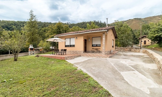 Luena Casa | House with Garden in the Mountains of the Pasiego Valleys