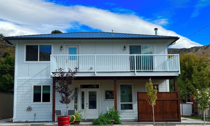 Ashcroft Casa | The Laneway: a 2-level home in the Village features spacious rooms & easy access