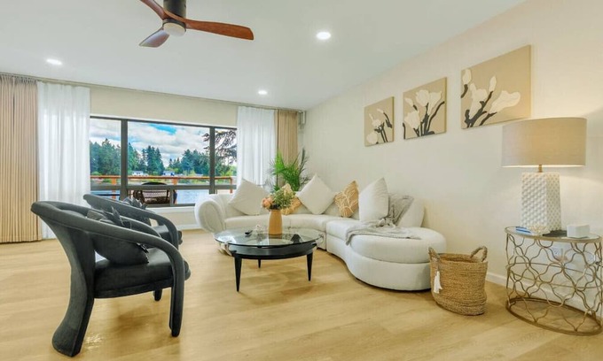 Lakeland South Casa | Upper Lakefront Escape | 3BR/2BA with Serene Views