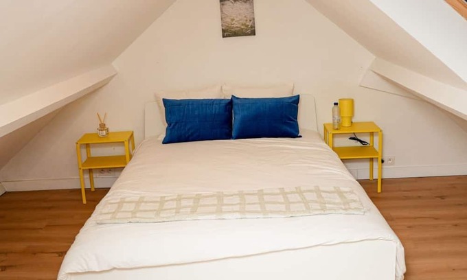 Bloemekenswijk Apartamento | Modern 1BR & 1LR Apartment | 15-Min Walk to Rabot