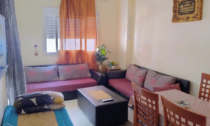 Martil Apartamento | Sunny apartment, only 10 minutes walk to Martil Beach, Mixta Complex