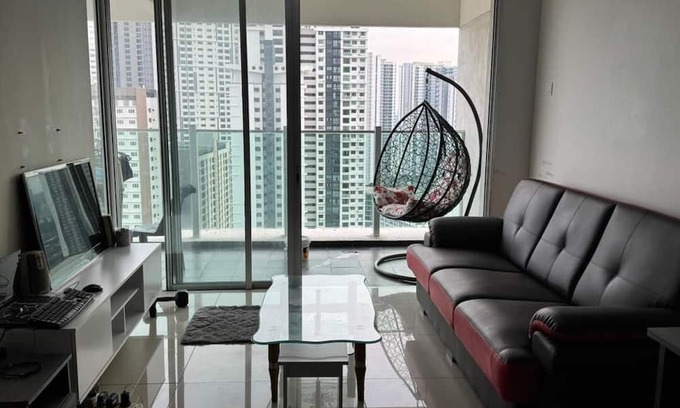 Sentul Pasar Apartamento | Maxim City Lights, 28th Floor City View with Balcony
