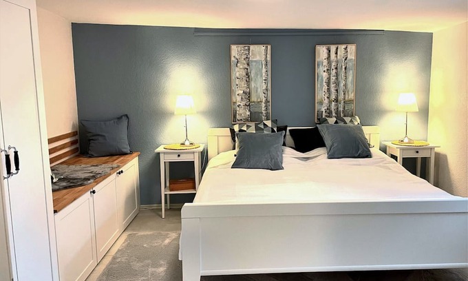 Hagelloch Apartamento | Apartment 'Graf' with Private Terrace, Shared Garden and Wi-Fi