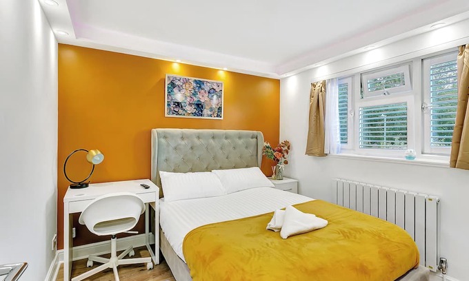 Bierton Apartamento | Aspen Cl – Private Room in 4-Bed Retreat with Gym