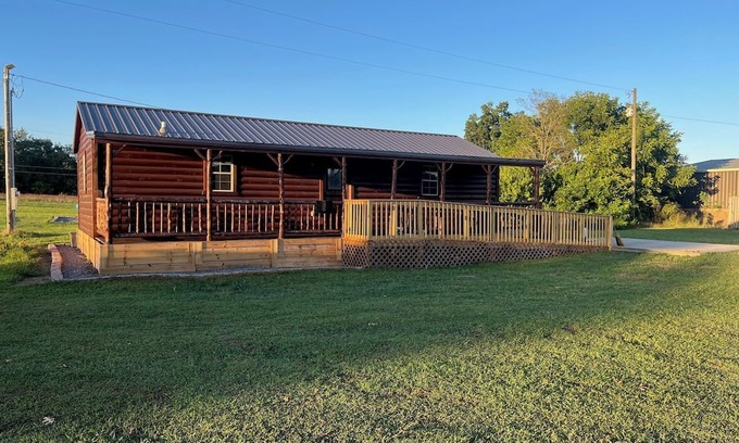 Mize Cabina | New 20-Acre Cabin Escape, Trail to Licking River, Close to Cave Run Lake Fun