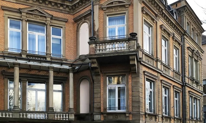 Contades Hotel | Make Your Trip More Enjoyable! Near Place du Marché Gayot! Pets are Allowed!