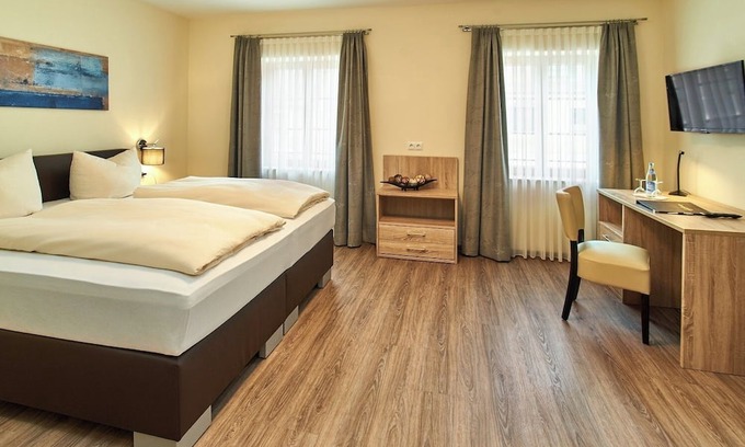 Neustadt an der Donau Apartamento | Comfort double room for up to two people