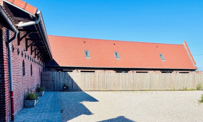 La Chapelle-d'Armentieres Casa | Quiet, cosy gîte in renovated farmhouse