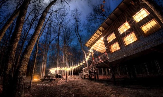 Dunlap Cabina | Tree House Glamping near Fall Creek Falls State Park and Chattanooga, Tennessee