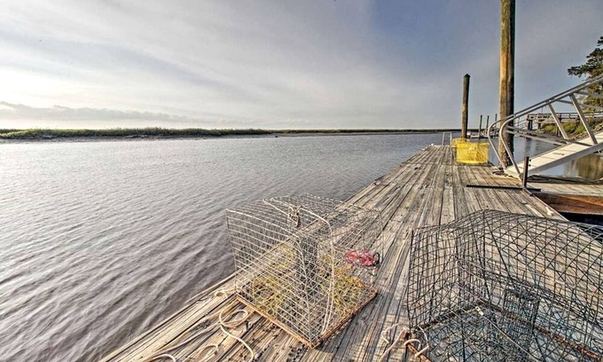 Midway Cabaña | Romantic Cottage with a Beautiful Dock for Peace and Quiet Near Historic St. Catherine's and Ossabaw Island Beaches, Georgia (A Boat Ride Away!)