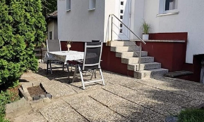 Hagen Apartamento | Charming house within a house - vacation & business apartment with private terrace.