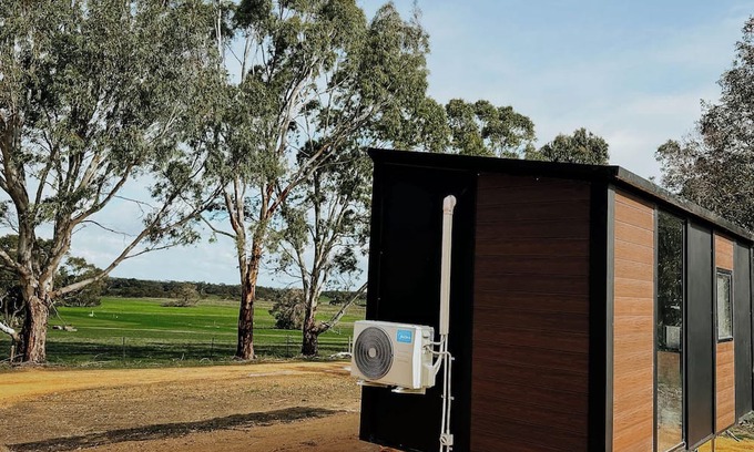 Willalooka Casa | Xmas Rocks - Paddock Pod by Tiny Away