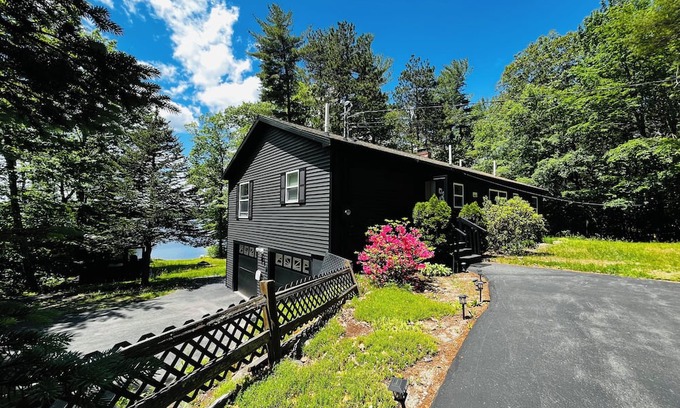 New Durham Casa | Private NH Waterfront Retreat – Hot Tub, Dog Friendly, Family & Remote Work