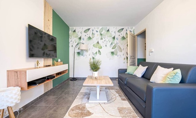 Woippy Apartamento | Spacious - 4 pers' - Balcony - 2 beds - Parking