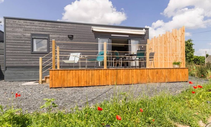 Saint-Lo Apartamento | Casa móvil confortable con terraza en Saint-Lô