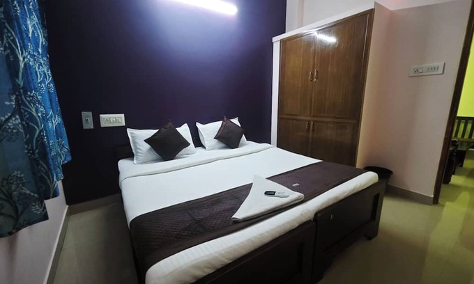 Chennai Apartamento | Pleasant 2-bedroom apartment with AC in the Heart of Chennai CMBT
