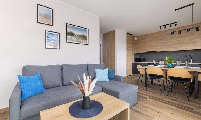 Katowice Apartamento | Medyków 34 Katowice | Comfortable Apartment | Parking & Balcony | Ideal for Fami