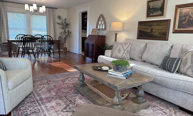 Gadsden Cabaña | Lovely 3-bedroom Cottage close to RTJ Golf Course, Boat launch and Downtown