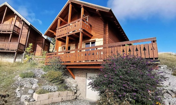 Reallon Chalet De Esquí | Chalet Needles - Beautiful recent chalet 8 beds in the heart of the resort of Réallon