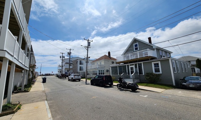 Hampton Apartamento | G St Inn Unit 5 Lovely 1-bedroom apartment in Hampton with AC, WiFi