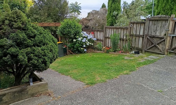 Glenfield Casa | Cosy and Budget room in a vintage house located at Northshore, Auckland