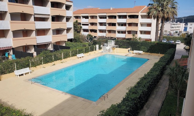 Les Sablettes Apartamento | T2 Air-conditioned with swimming pool in Les Sablettes - Walking distance, Sea and Serenity