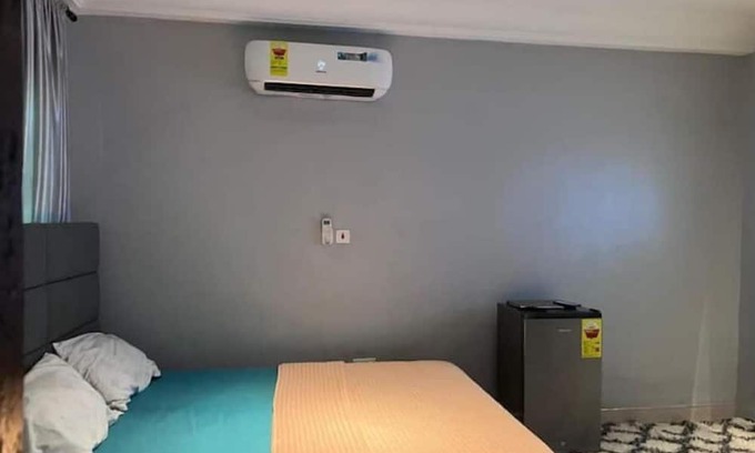 Gbawe Casa | Affordable Guest Room