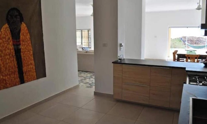 Al-Maghtas Casa | ★ Spacious Retreat ★ Stunning Views, Pool, Art