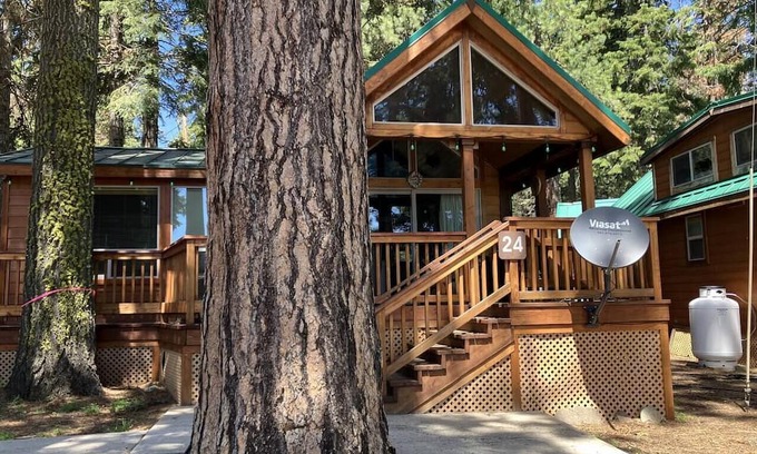 Ashland Casa | Cabin #24 at Hyatt Lake Resort