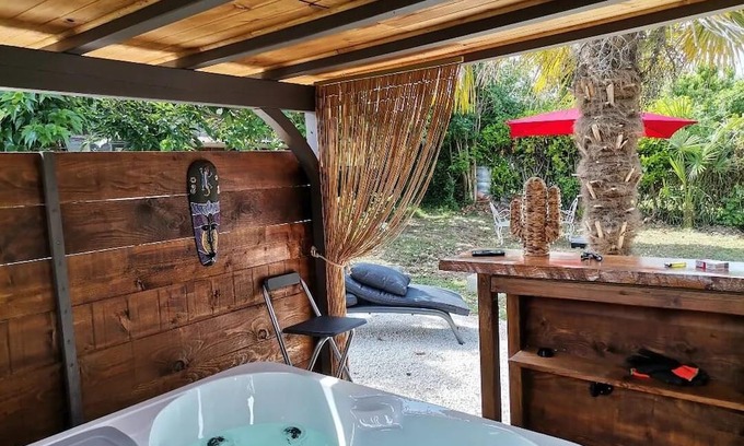 Nerac Casa | Love Room with Jacuzzi