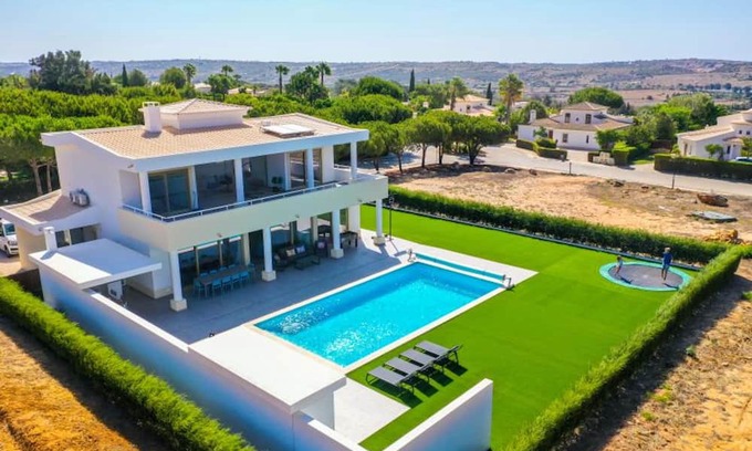 Vila do Bispo Villa | Vila Rica - stunning new villa with private pool. 7 minutes from amazing beaches