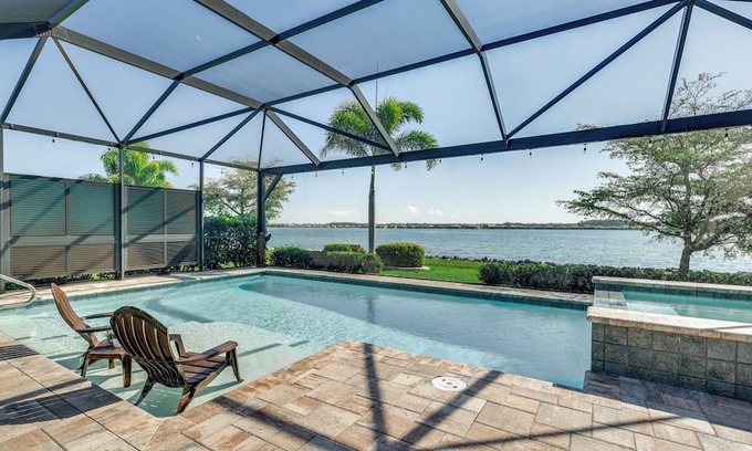 Estero Casa | Waterfront Home in Estero: Swim, Golf, Dine & More