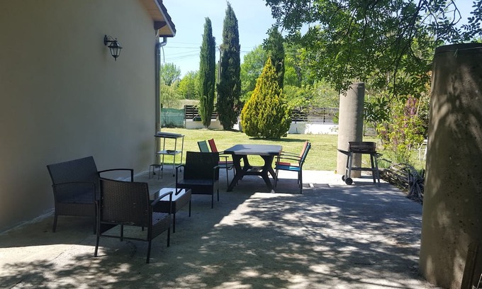 Ruoms Apartamento | RUOMS lovely apartment with large terrace for 4 people