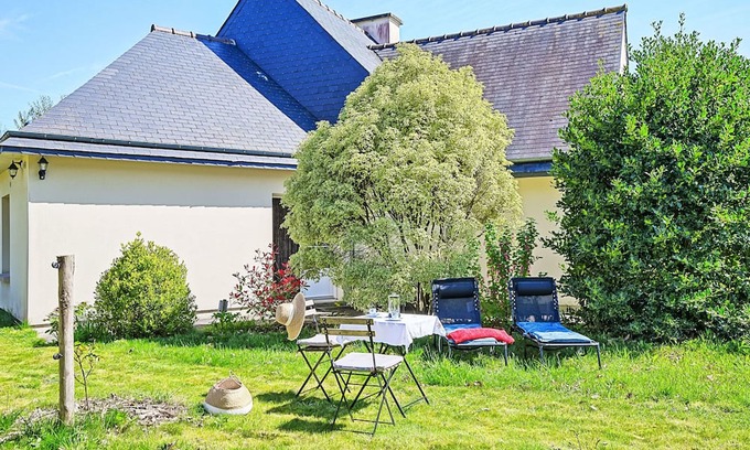 Binic-Etables-sur-Mer Casa | Les Châtaigners by Interhome