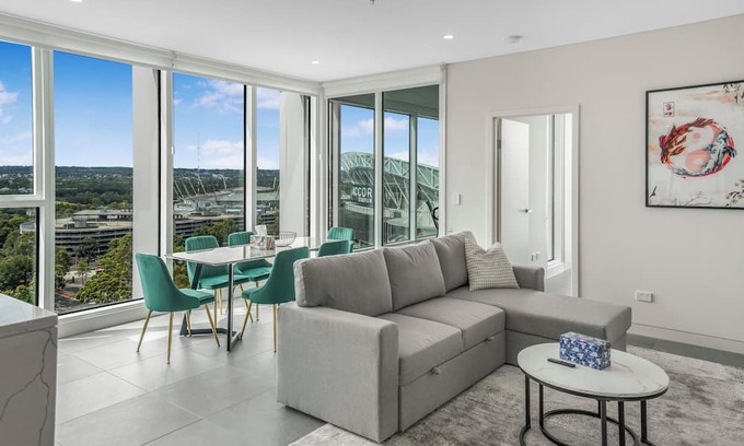 Sydney Olympic Park Apartamento | New Luxorius Panoramic 2BR Apartment next to Accor Stadium
