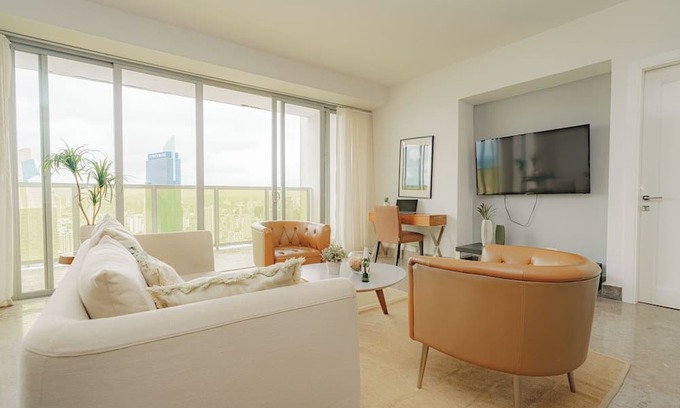 Panama City Apartamento | Exclusive and luxury 1BR with balcony in Yoo Panama