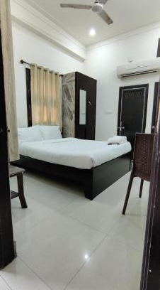 Central Area Hotel | The white haveli